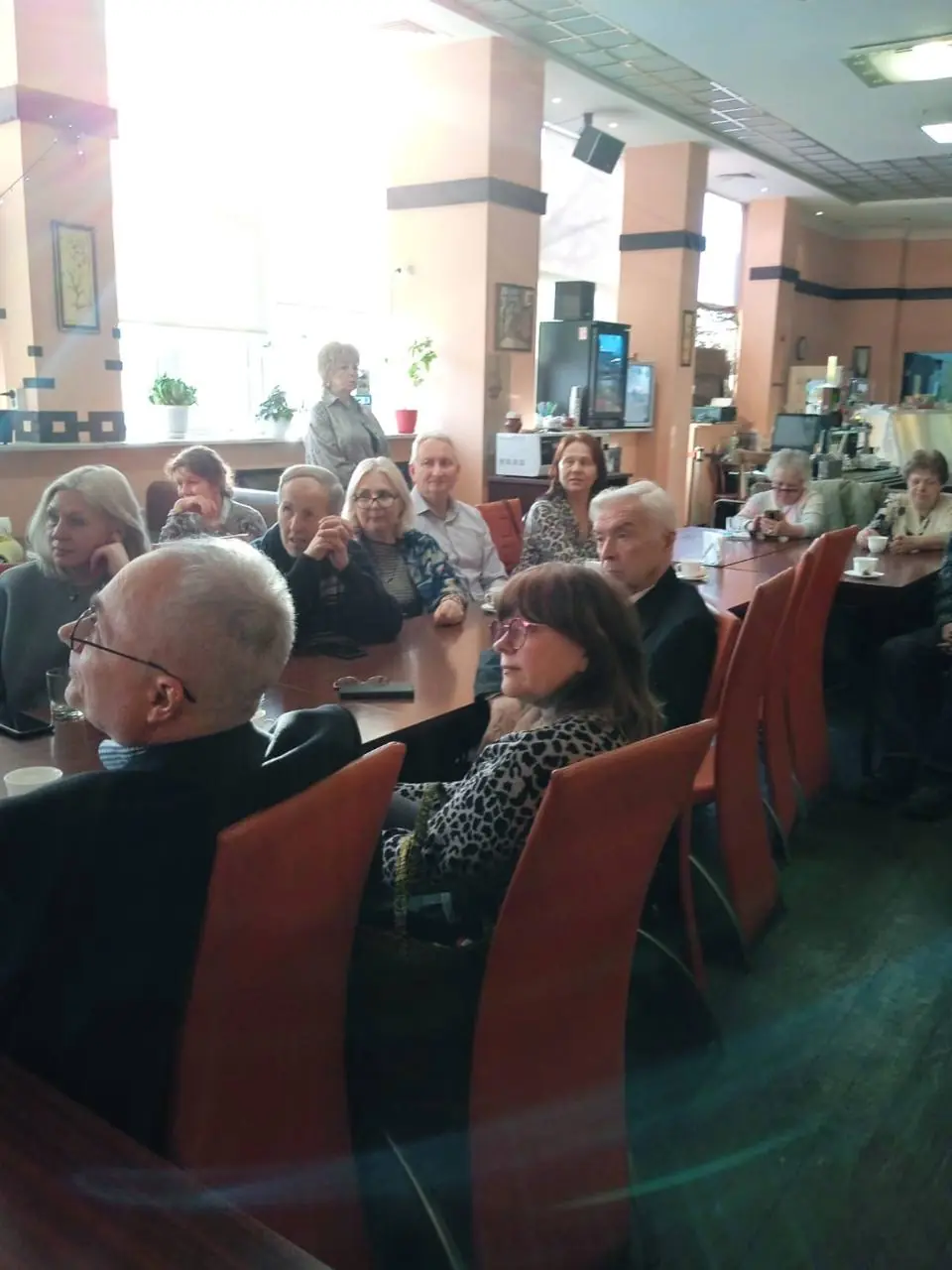 Праздничный банкет с живой шоу-программой под гитару